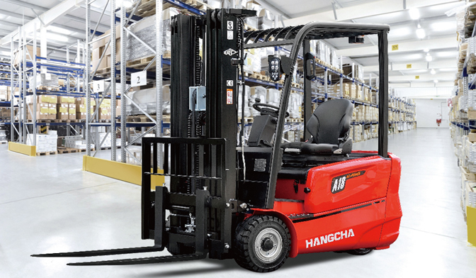 叉車蓄電池正確加水方式，你做對了嗎？